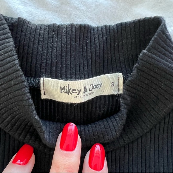 NWOT Ribbed Mock Neck Bodycon Cocktail Little Black Dress Size S Party Capsule - Picture 2 of 3